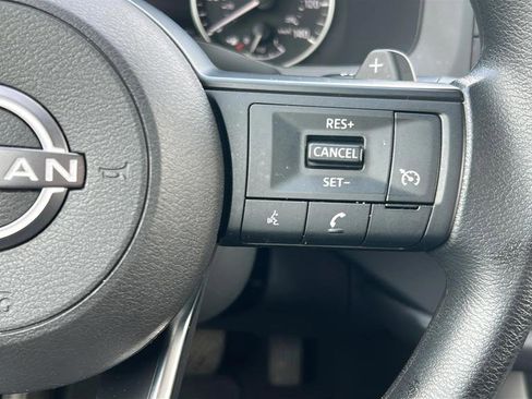 Used 2025 Nissan Pathfinder S FWD image 22