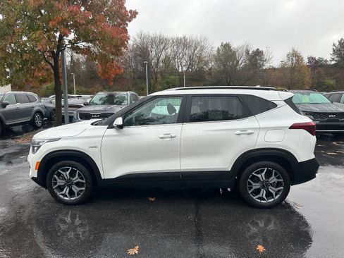 Used 2023 Kia Seltos EX image 8