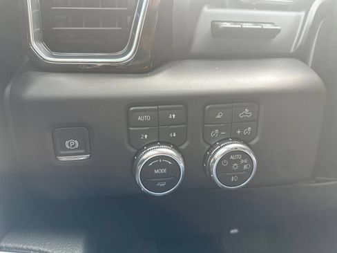 Used 2025 GMC Sierra 1500 Denali w/ Denali Reserve Package AWD/4WD image 25