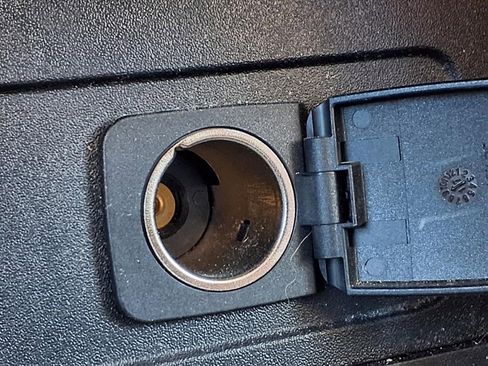 Used 2018 Ford Escape SEL w/ Ford Safe & Smart Package image 23