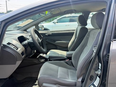 Used 2010 Honda Civic LX image 18