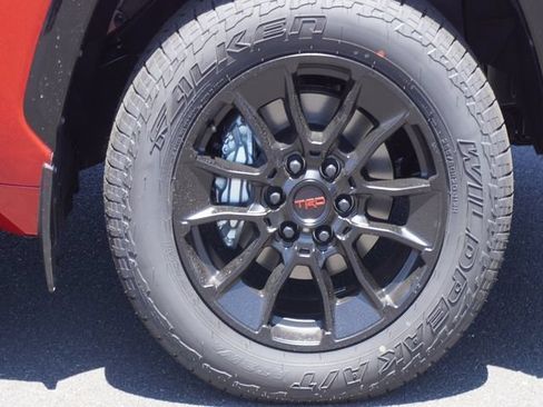 New 2025 Toyota Sequoia Platinum AWD/4WD image 5