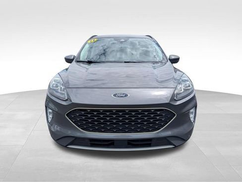 Used 2022 Ford Escape Titanium AWD/4WD image 2