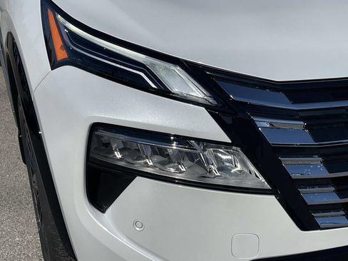 New 2026 Nissan Rogue Platinum w/ Platinum Premium Package AWD/4WD image 9
