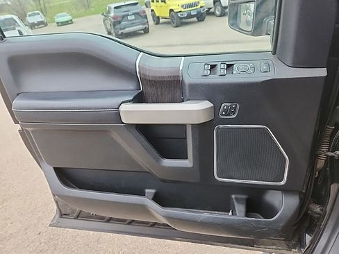Used 2020 Ford F250 Lariat AWD/4WD image 34