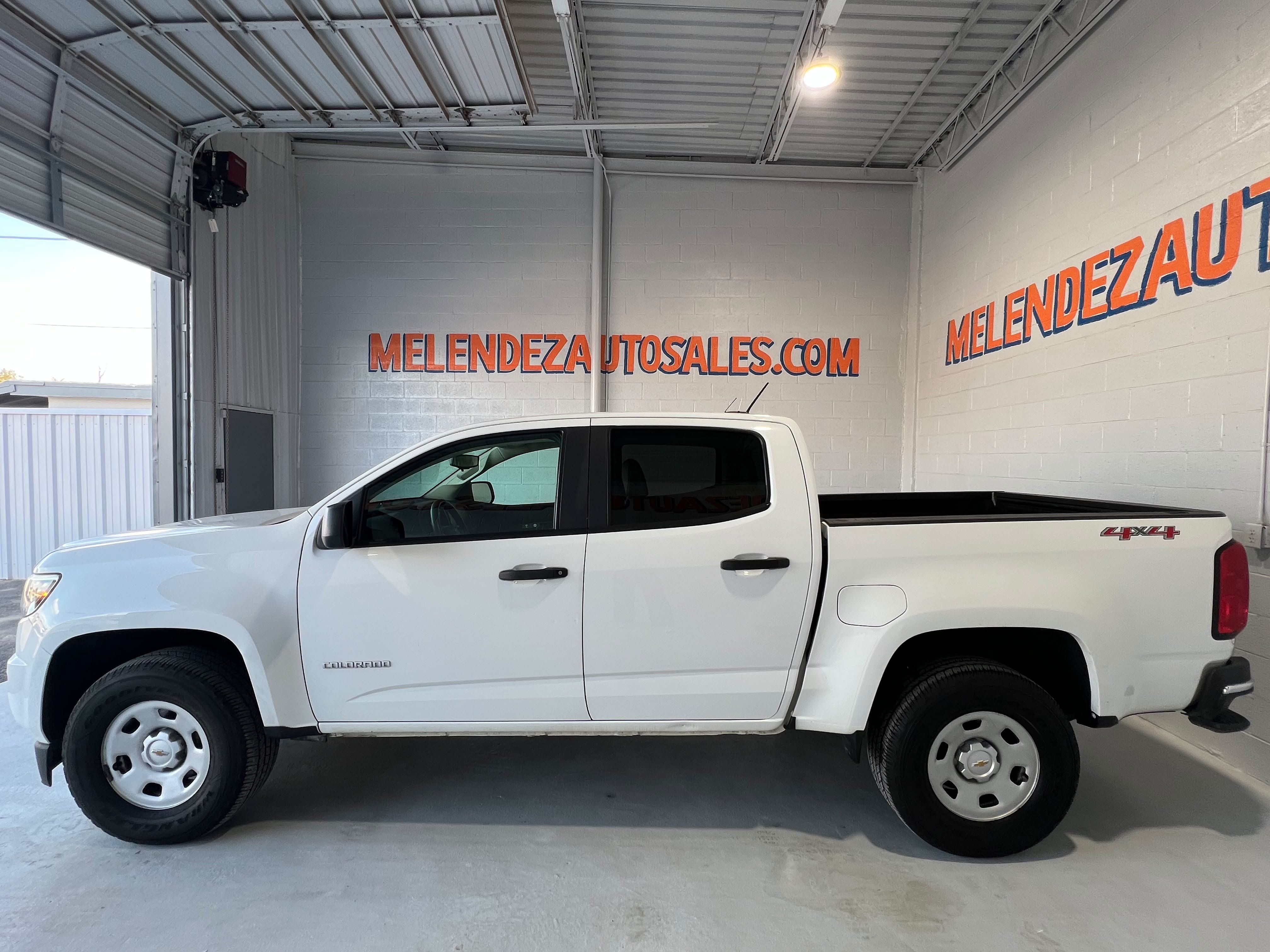 Used 2020 Chevrolet Colorado W/T AWD/4WD image 2