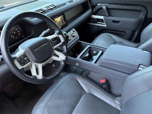 Used 2023 Land Rover Defender 90 SE AWD/4WD image 4