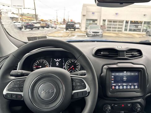 Used 2020 Jeep Renegade Sport image 11