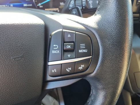 Used 2020 Ford Explorer XLT w/ Class III Trailer Tow Package image 18