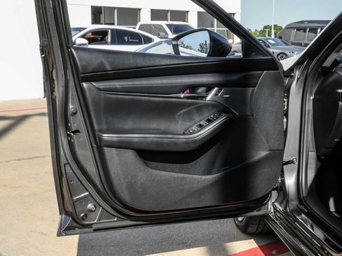 Used 2019 MAZDA MAZDA3 Sedan w/ Preferred Package image 41