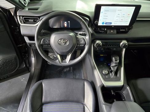Used 2023 Toyota RAV4 XSE AWD/4WD image 16
