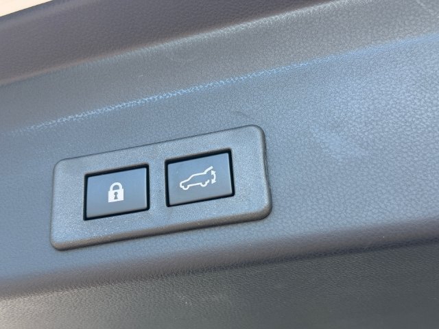 Certified 2025 Subaru Ascent Limited AWD/4WD image 17