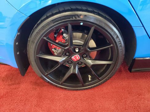 Used 2025 Honda Civic Type R image 5