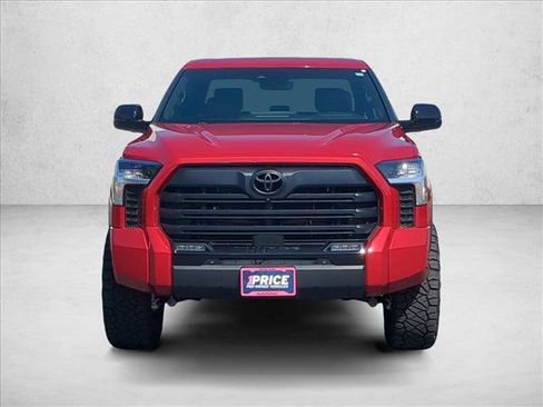 Used 2025 Toyota Tundra Limited AWD/4WD image 2