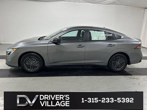 Used 2026 Nissan Sentra SV w/ SV Convenience Package FWD image 6
