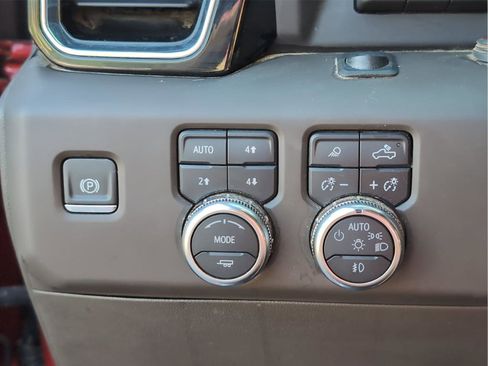 Used 2024 GMC Sierra 2500 Denali w/ Denali Reserve Package image 26