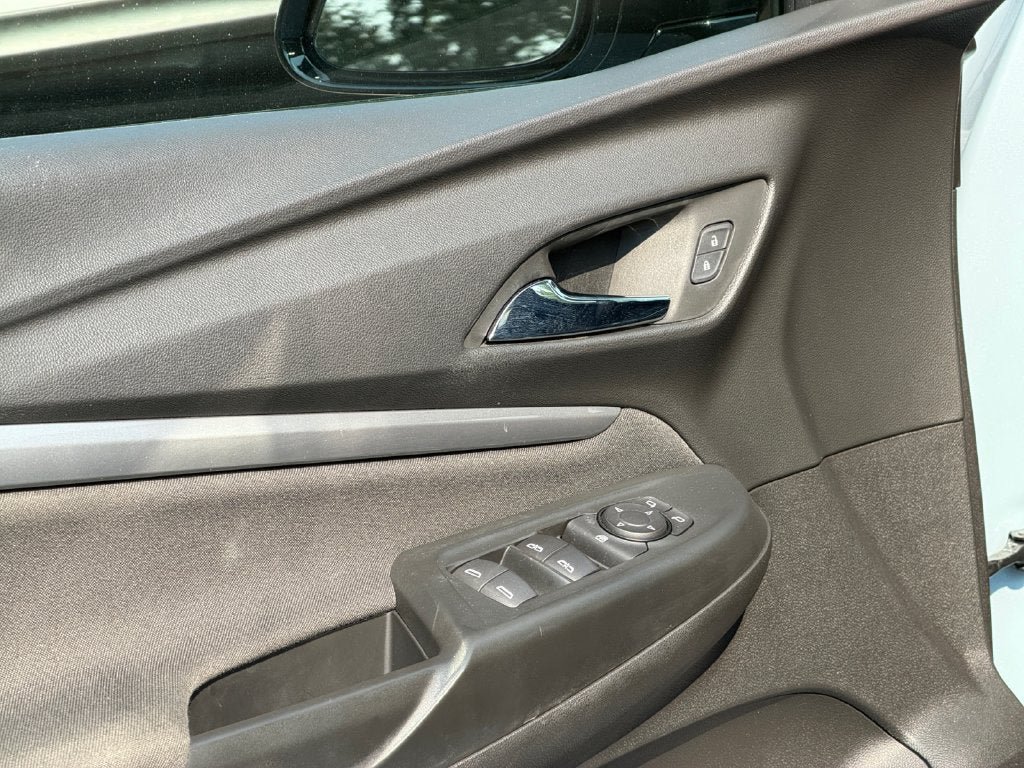 Used 2023 Chevrolet Bolt EUV LT FWD image 22
