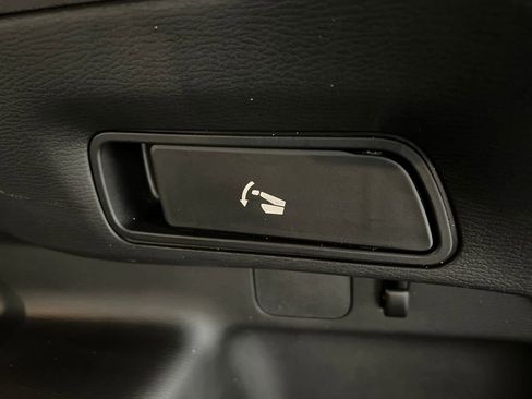 Used 2024 Mitsubishi Outlander SE AWD/4WD image 40