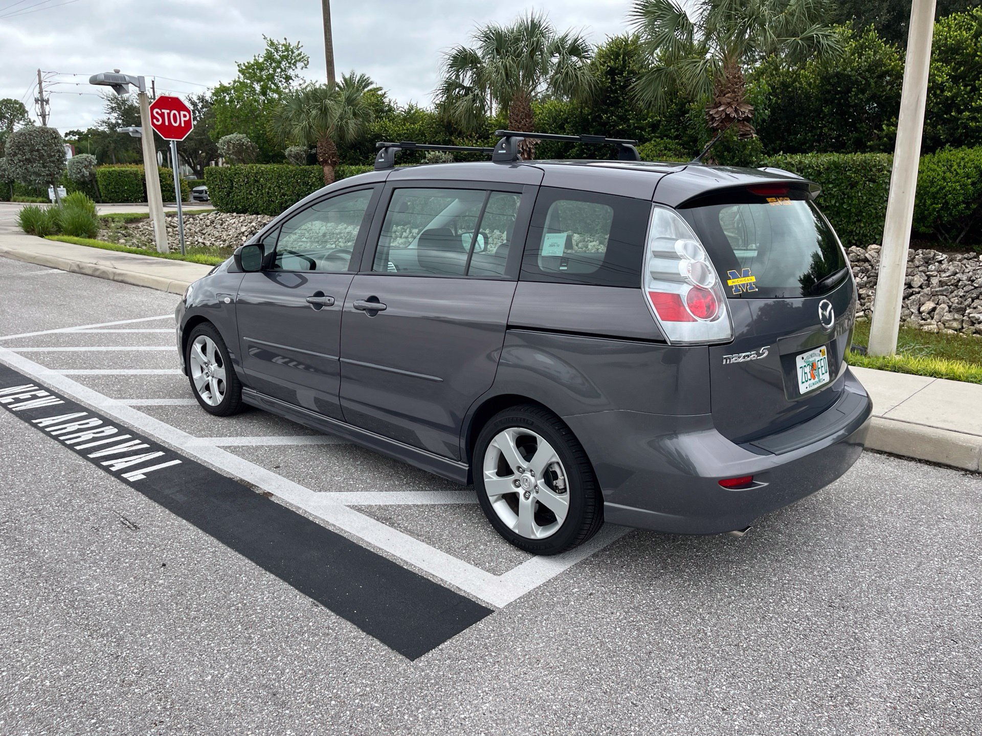Used 2007 MAZDA MAZDA5 Sport w/ Popular Equipment Pkg FWD image 3