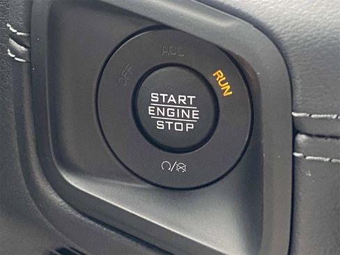 New 2025 Jeep Gladiator Rubicon image 20