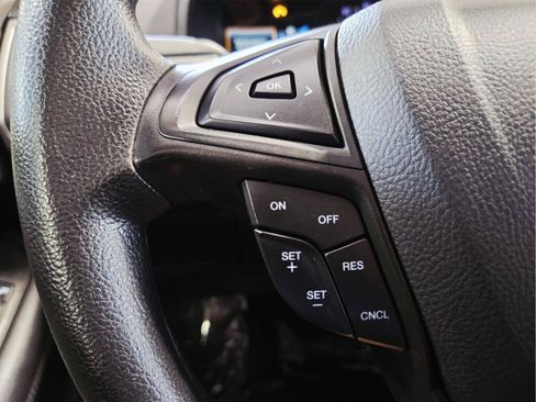 Used 2024 Ford Edge SE w/ Black Appearance Package AWD/4WD image 7