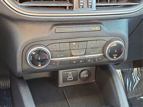 Used 2024 Ford Escape Active image 28
