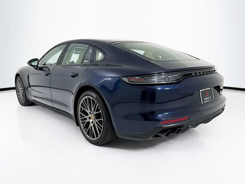 Certified 2023 Porsche Panamera image 3