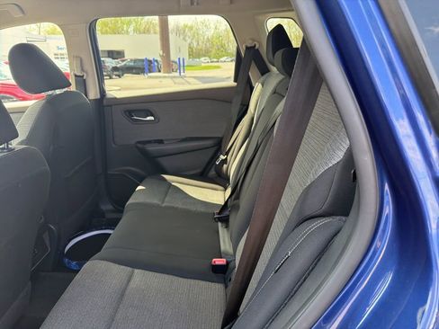 Used 2023 Nissan Rogue SV AWD/4WD image 14