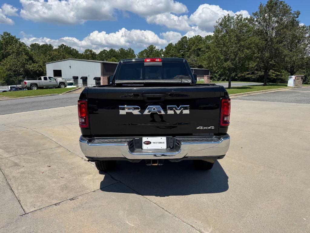 Used 2025 RAM 2500 Tradesman AWD/4WD image 4