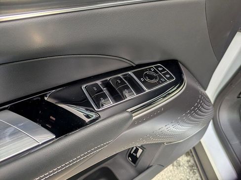 Certified 2025 Cadillac Lyriq Luxury image 15