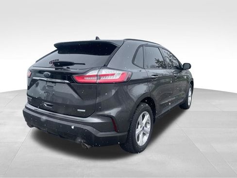 Used 2020 Ford Edge SE FWD image 5