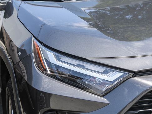 Used 2024 Toyota RAV4 XLE FWD image 5