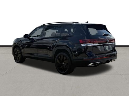 New 2026 Volkswagen Atlas SE image 7