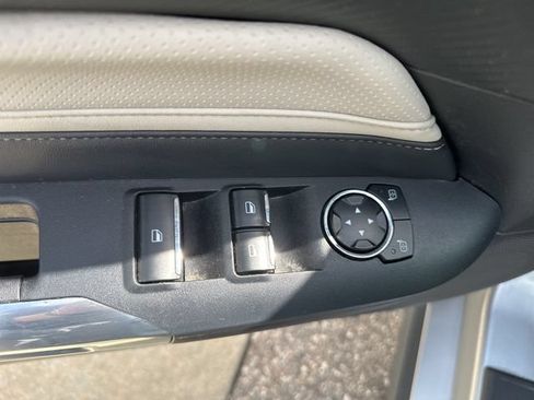 Used 2024 Ford Mustang Premium RWD image 11