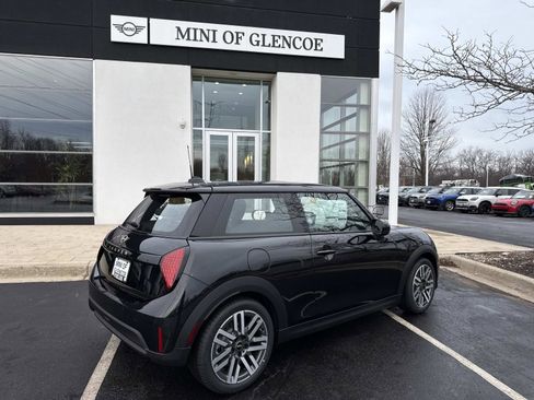 New 2026 MINI Cooper 2-Door Hardtop FWD image 4