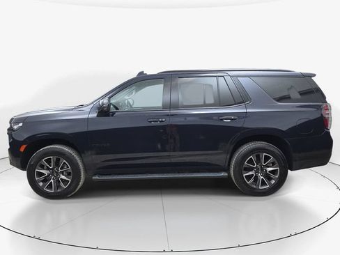 Used 2022 Chevrolet Tahoe Z71 w/ Luxury Package AWD/4WD image 9