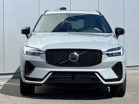 New 2026 Volvo XC60 T8 Plus w/ Protection Package Premier AWD/4WD image 8