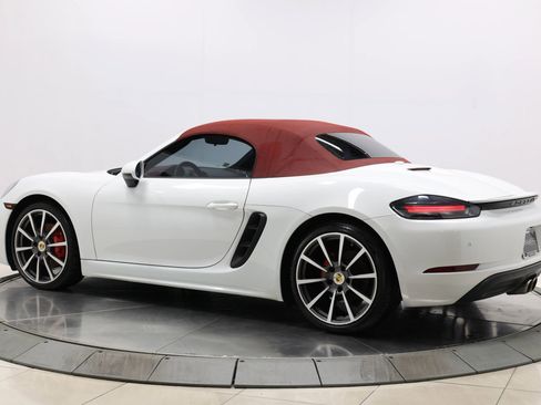 Used 2017 Porsche 718 Boxster S image 67