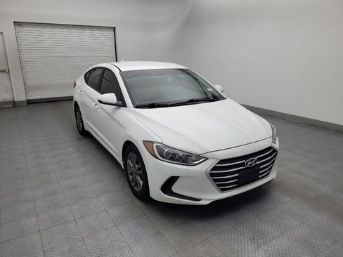 Used 2018 Hyundai Elantra SEL FWD image 13