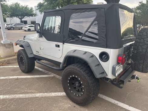 Used 2005 Jeep Wrangler SE image 4