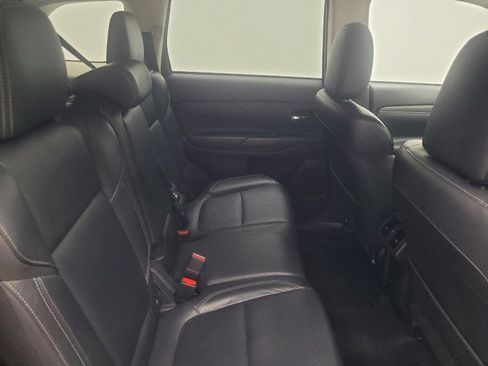 Used 2020 Mitsubishi Outlander SEL AWD/4WD image 19
