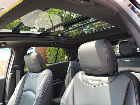 Used 2019 Cadillac XT4 Premium Luxury w/ Enhanced Visibility Package AWD/4WD image 10