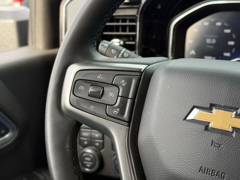 Used 2025 Chevrolet Silverado 2500 LTZ w/ Z71 Chrome Sport Edition image 19