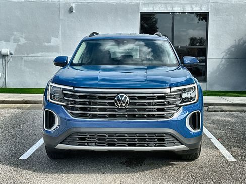 Used 2025 Volkswagen Atlas SE image 6