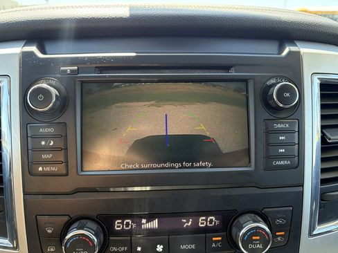 Used 2019 Nissan Titan PRO-4X AWD/4WD image 11
