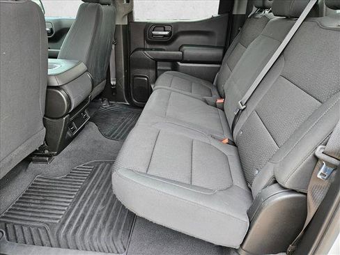 Used 2020 Chevrolet Silverado 1500 Custom w/ Custom Value Package image 17