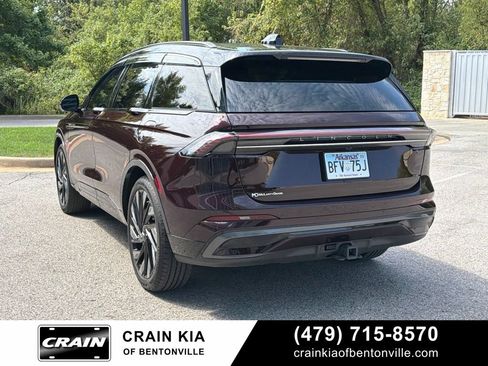 Used 2025 Lincoln Nautilus Reserve w/ Jet Appearance Package AWD/4WD image 6