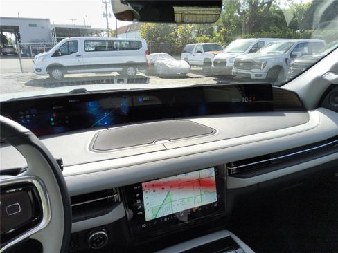 New 2026 Lincoln Navigator L Black Label image 34