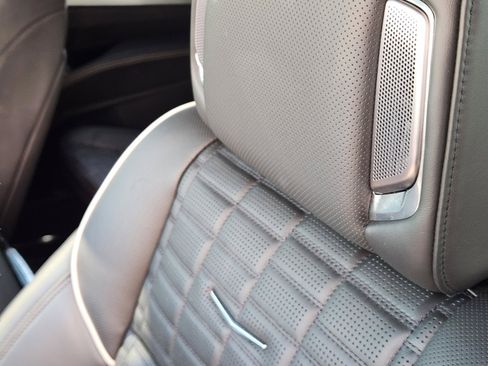 Used 2026 Cadillac Escalade Platinum Sport w/ LPO, ONYX Package AWD/4WD image 9