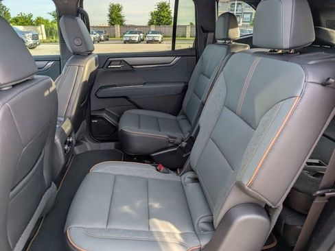 New 2026 GMC Acadia AT4 w/ Super Cruise Package AWD/4WD image 21